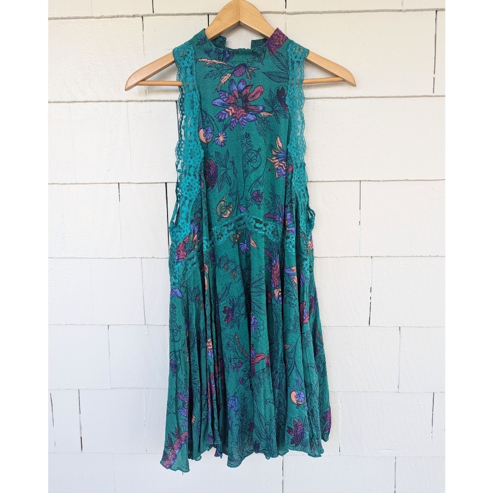 Free People Floral Flowy Lace Dress Size XS